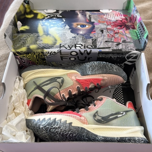 Kyrie Low 4 Coral / Iron Grey Athletic Sneakers - Picture 12 of 13